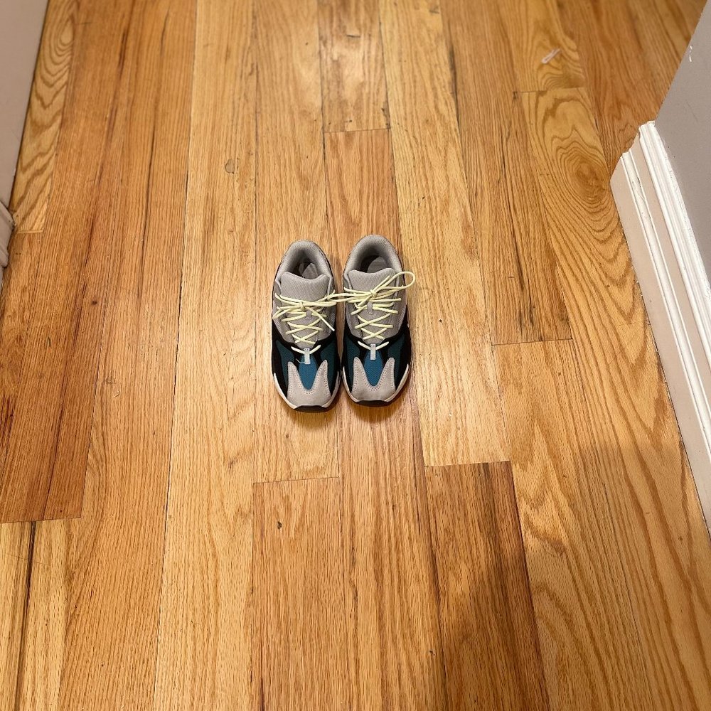 YEEZY BOOST 700 KIDS 'WAVE RUNNER'